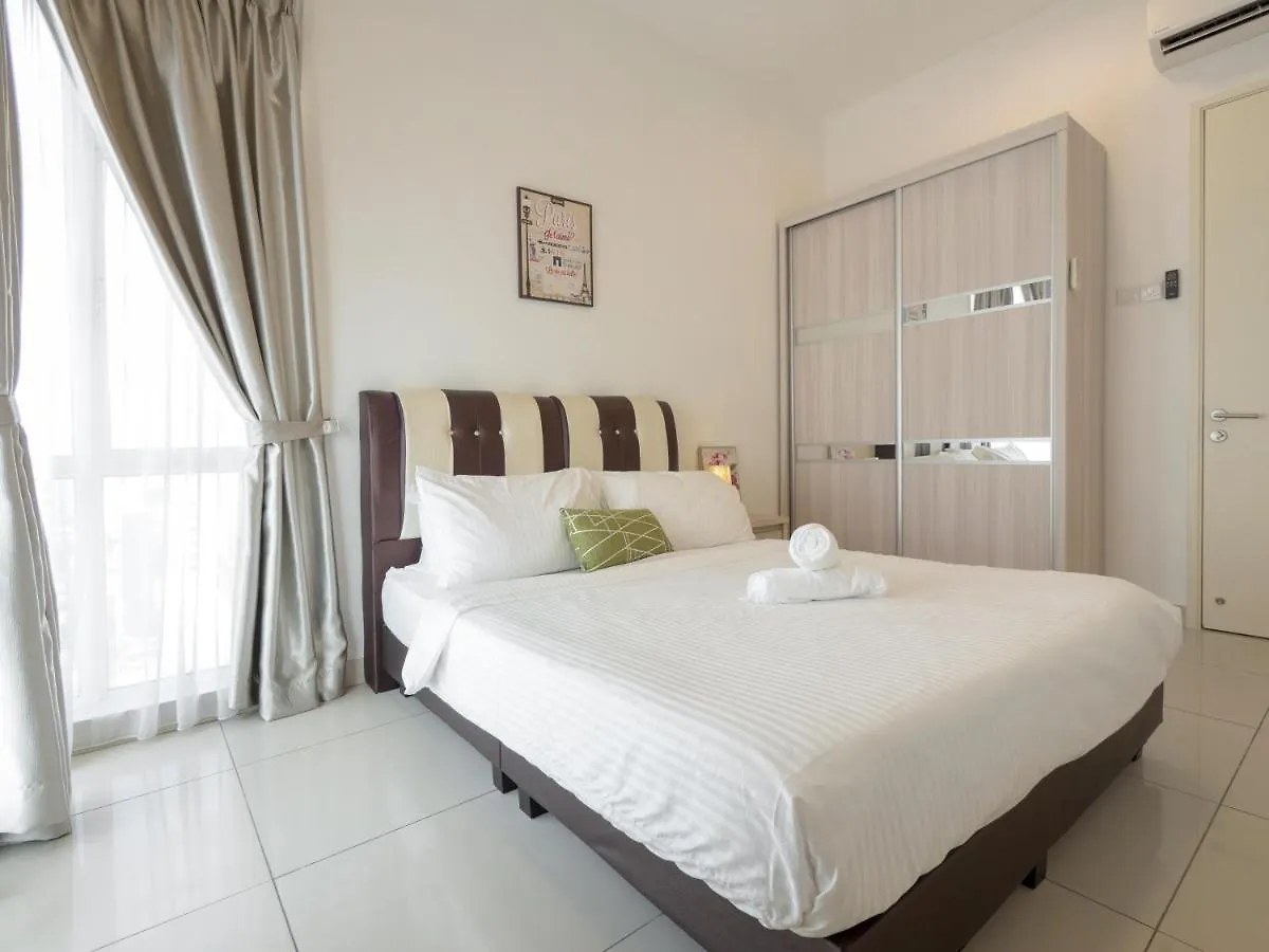 2 Parking Spacious Home Near R&F Mall - Seaview & Netflix ジョホールバル 0*,